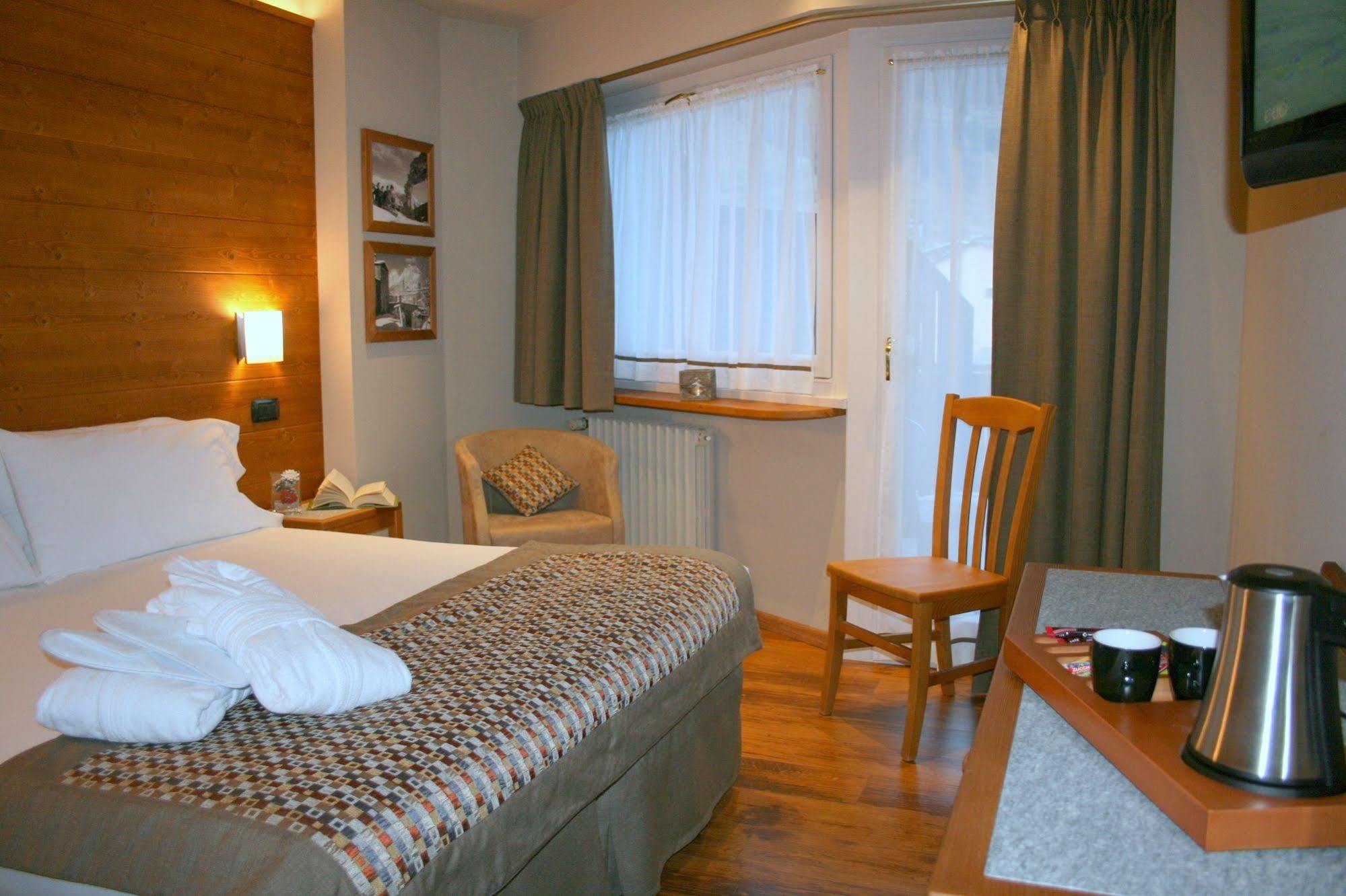 Hotel Larice Bianco 3*
